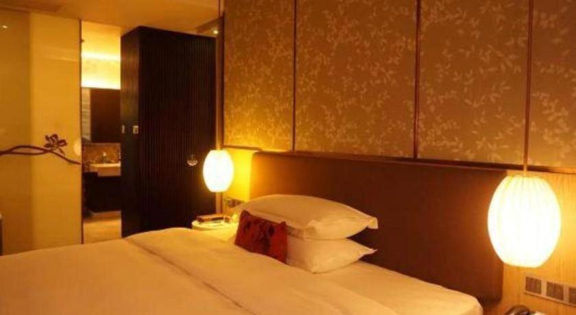Maison New Century Hotel Dongguan Dongguan  Exterior photo