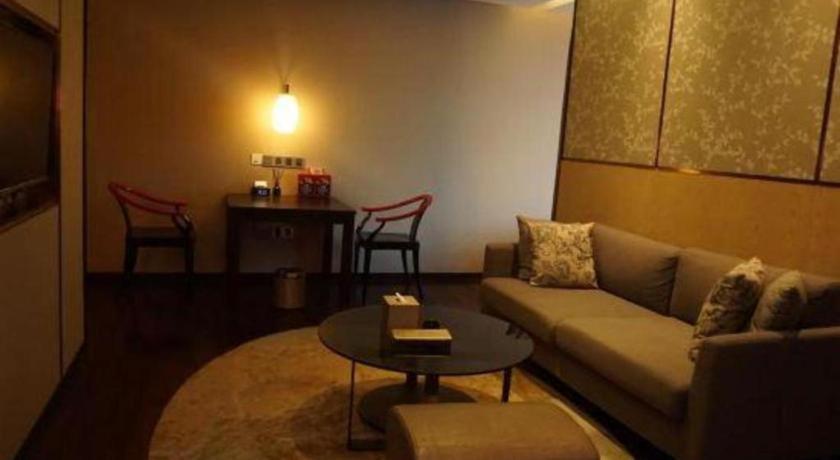 Maison New Century Hotel Dongguan Dongguan  Exterior photo